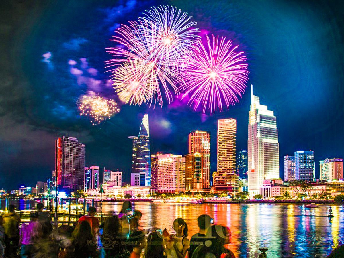 Du lịch TP.HCM ghi dấu ấn tượng 1,24 triệu lượt khách những ngày đầu năm - 1