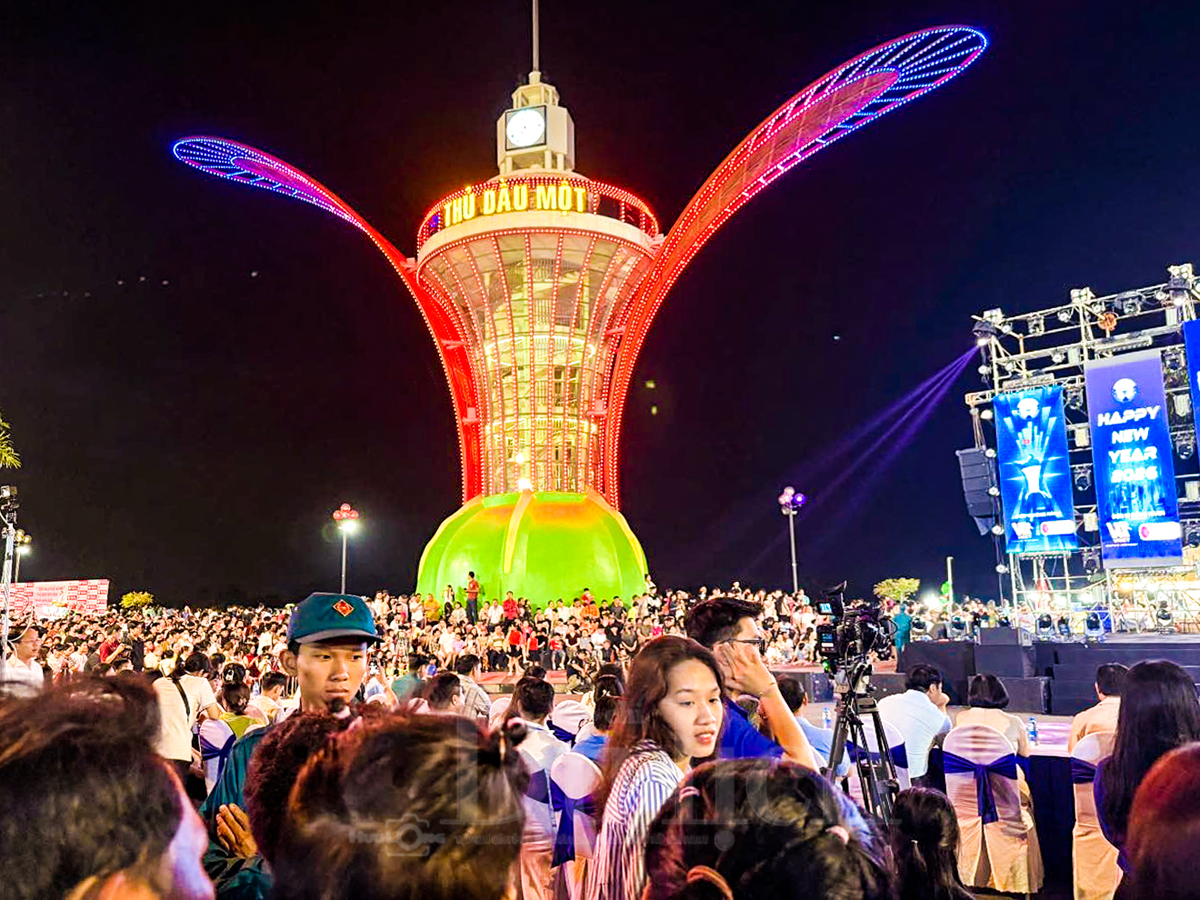 Du lịch TP.HCM ghi dấu ấn tượng 1,24 triệu lượt khách những ngày đầu năm - 5