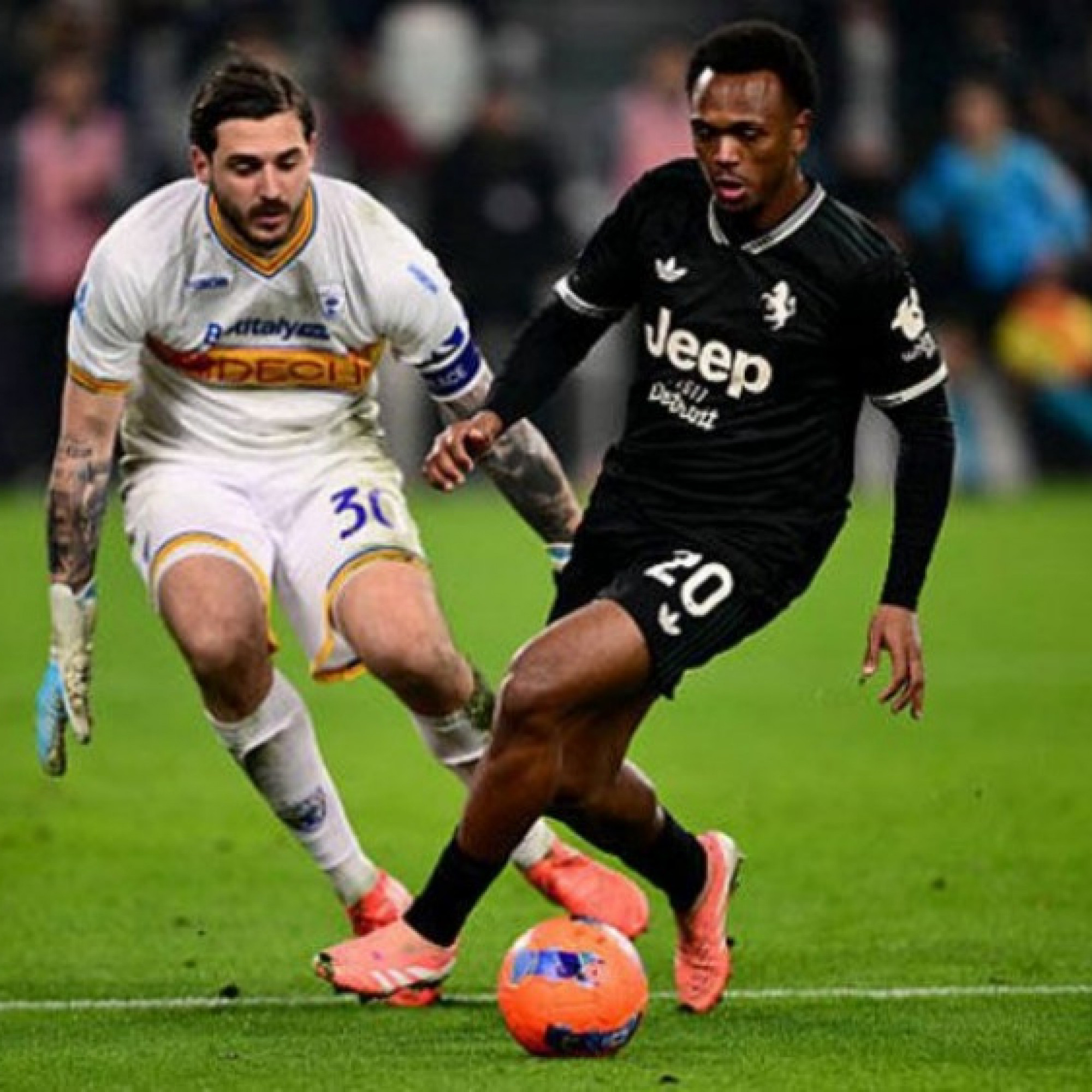  - Kết quả bóng đá Juventus - Lecce: Hỏng ăn penalty, vận đen cột dọc phút 90+4 (Serie A)