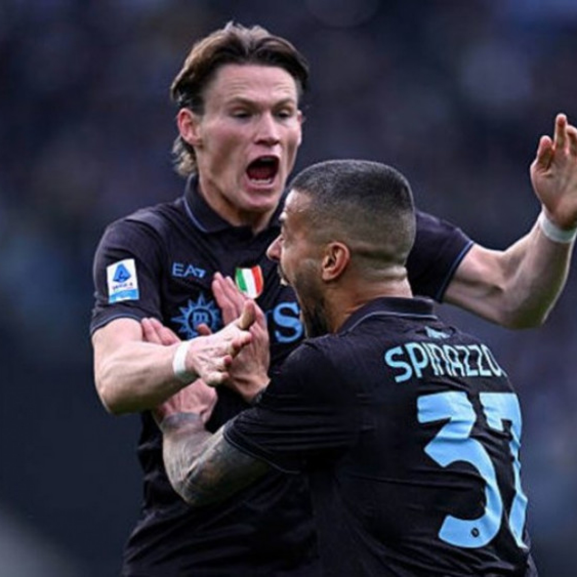  - Video bóng đá Lazio - Napoli: Ẩu đả & 3 thẻ đỏ, 3 điểm thuyết phục (Serie A)