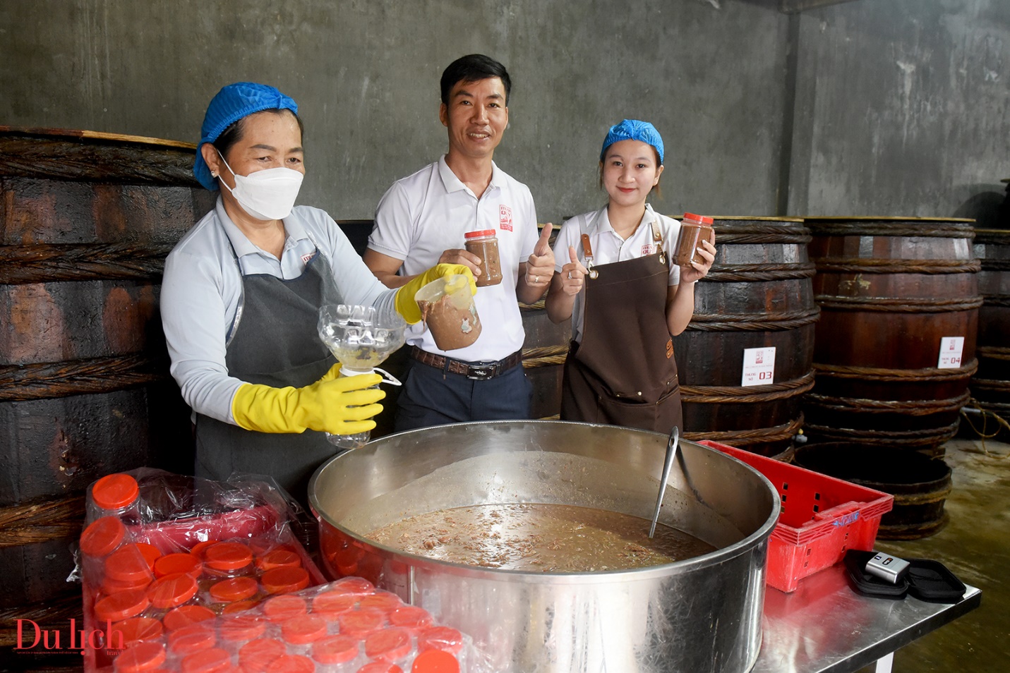 hoi sinh huong vi bien ca: hanh trinh dua nuoc mam sa can vuon xa - 8