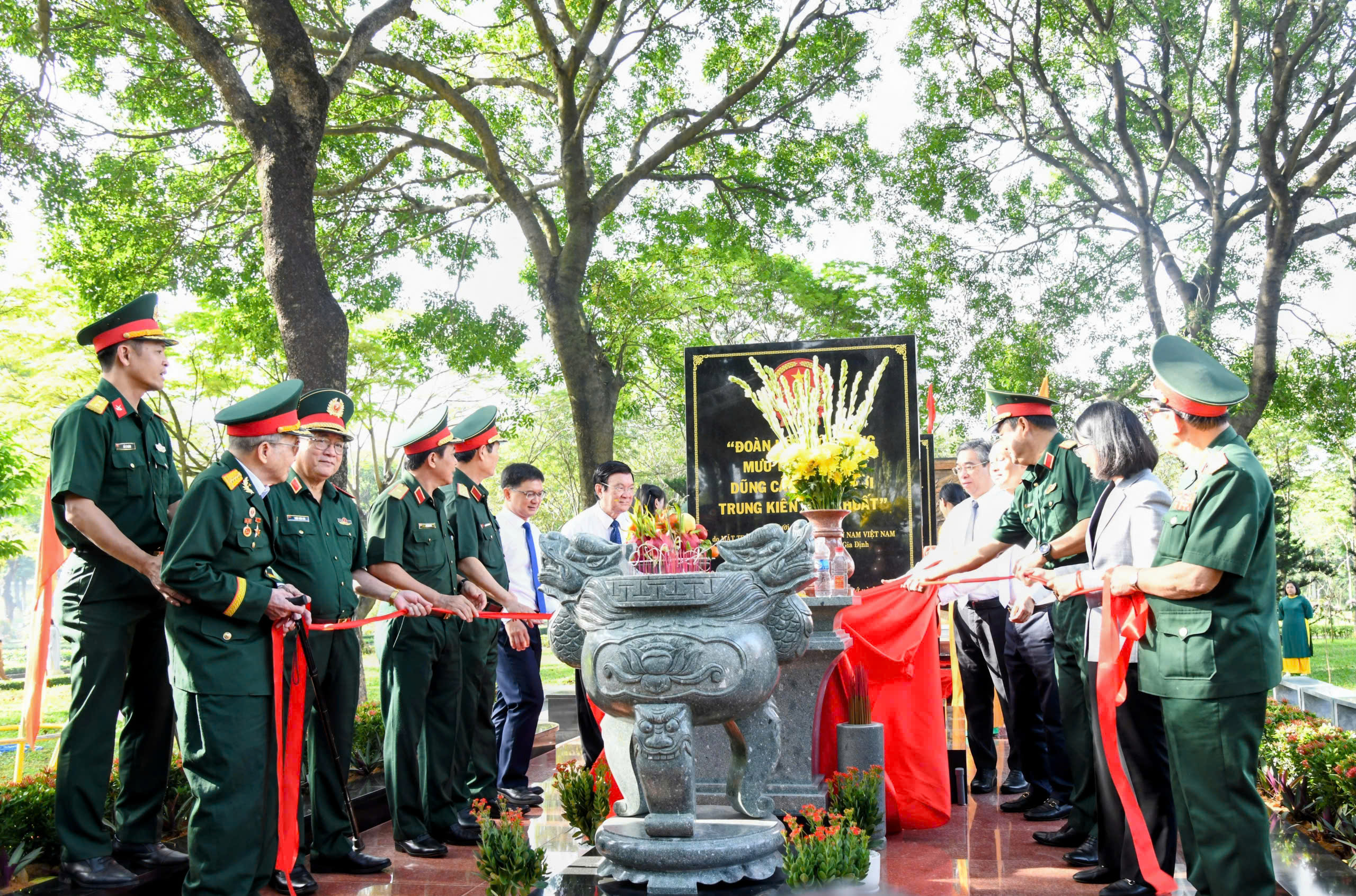 TP.HCM khánh thành Bia tưởng niệm chiến sĩ Biệt động Sài Gòn - Gia Định - 1