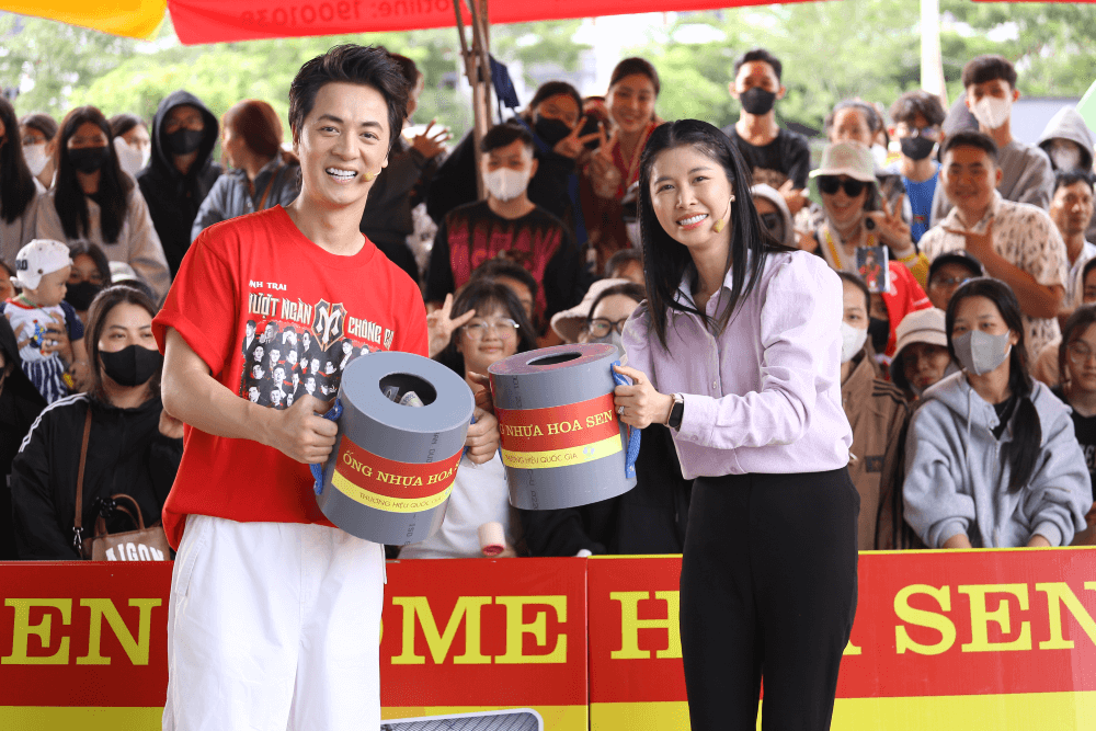 NSƯT Ốc Thanh Vân, Minh Dự lần đầu đảm nhận vai trò MC dẫn dắt chương trình Mái ấm gia đình Việt tại Hải Phòng - 3