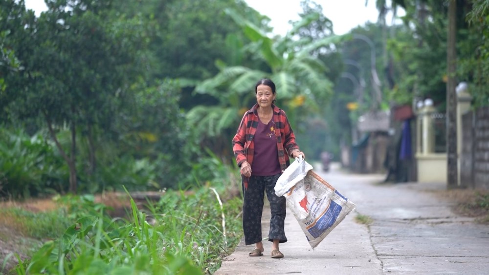 MC Dương Hồng Phúc, Ngọc Hân và Đỗ Kim Phúc xót xa hoàn cảnh cậu bé mắc bệnh thận di truyền, mẹ chạy thận giai đoạn cuối - 2