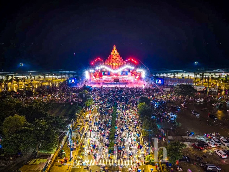 Du lịch TP.HCM ghi dấu ấn tượng 1,24 triệu lượt khách những ngày đầu năm - 3