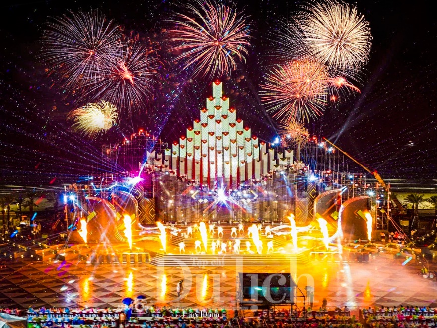 Du lịch TP.HCM ghi dấu ấn tượng 1,24 triệu lượt khách những ngày đầu năm - 8