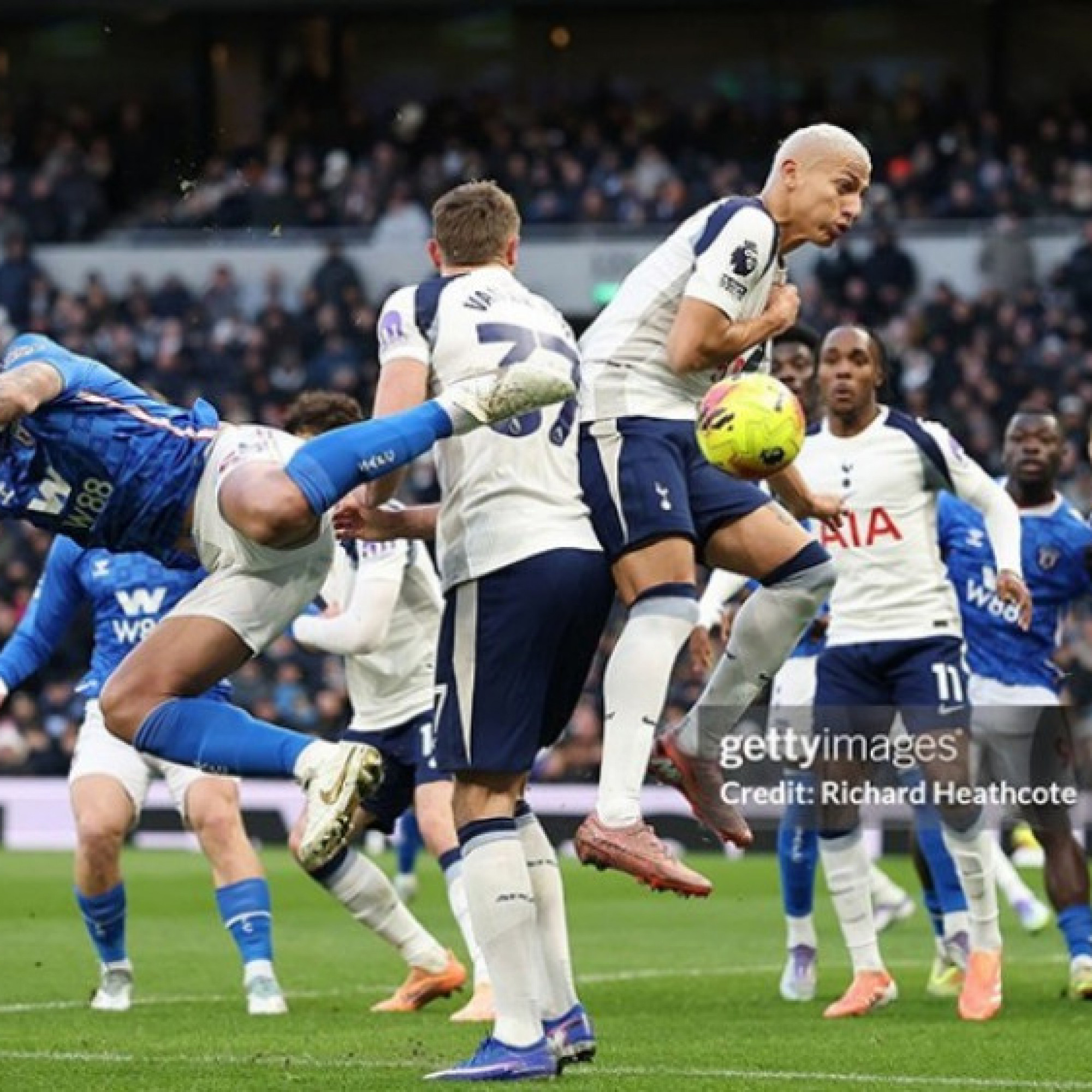  - Kết quả bóng đá Tottenham - Sunderland: Đánh rơi chiến thắng (Ngoại hạng Anh)