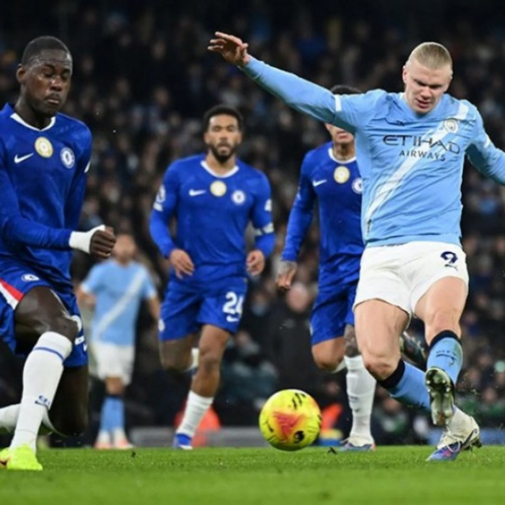  - Chelsea ngáng đường Man City : Hiệu ứng "tướng mới"