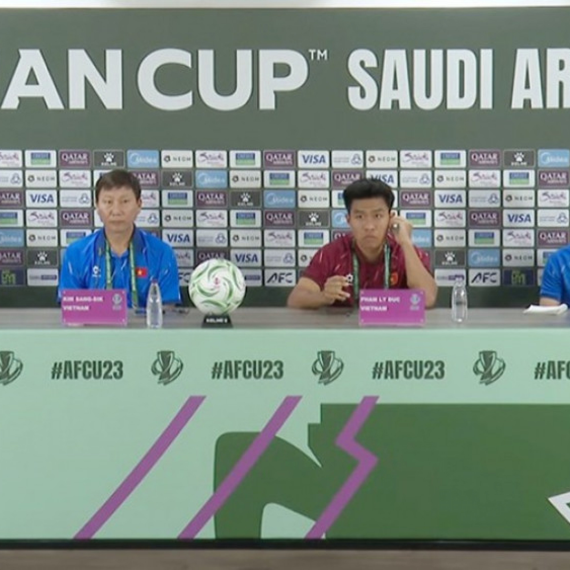  - Họp báo U23 Việt Nam - U23 Jordan: Thầy Kim đặt mục tiêu vào tứ kết châu Á