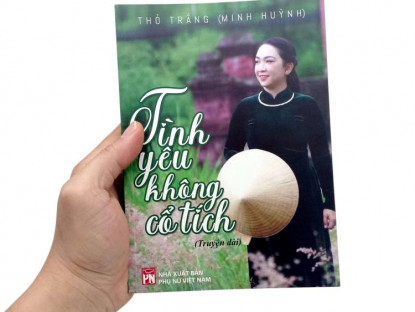  - Ra mắt sách “Tình yêu không cổ tích” tại Nha Trang