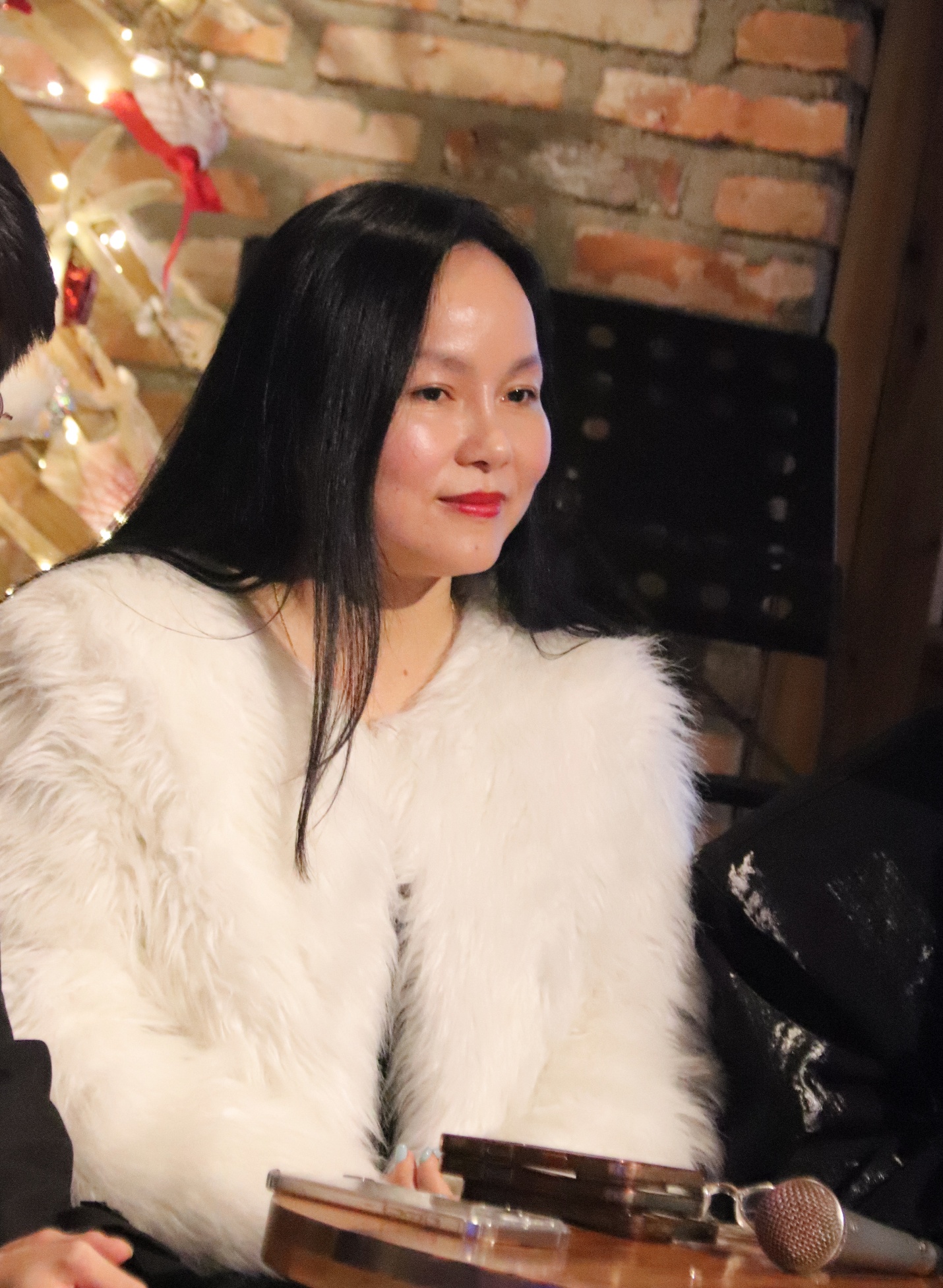 Ra mắt sách “Tình yêu không cổ tích” tại Nha Trang - 1