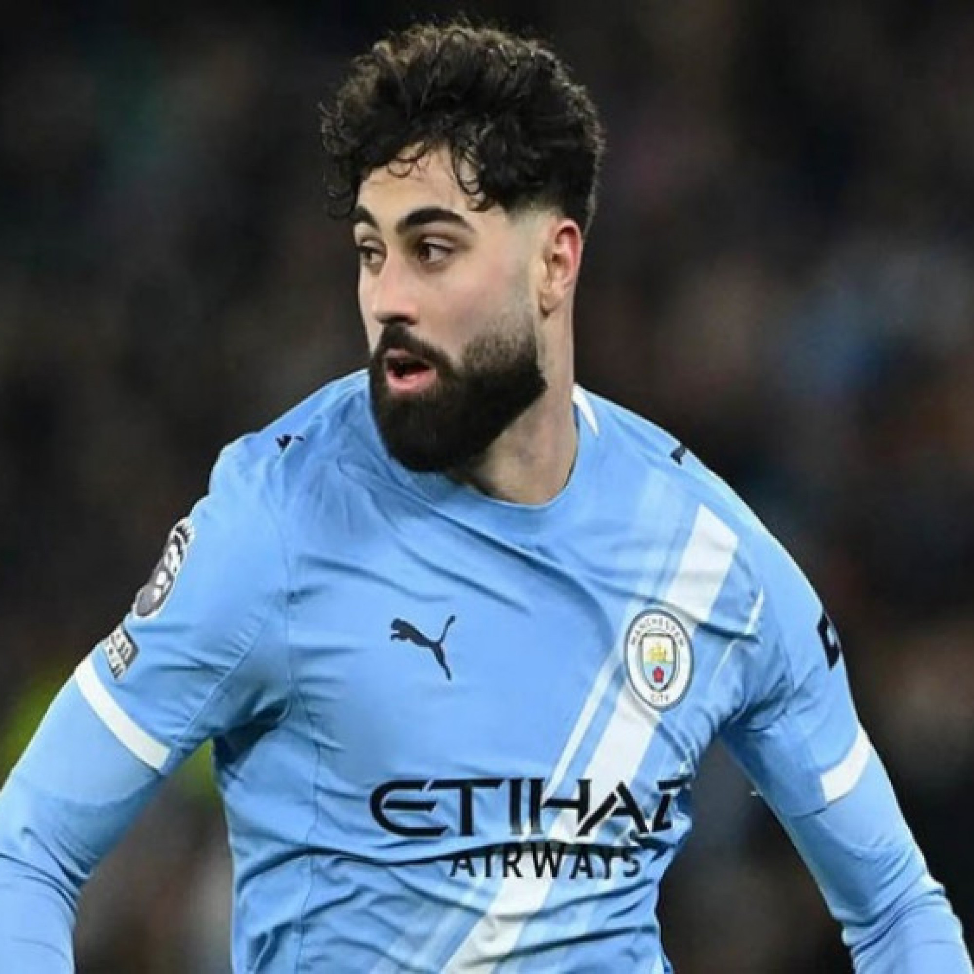  - Man City nhận cú sốc: Siêu hậu vệ Gvardiol gãy chân, vội vã mua Guehi thay thế