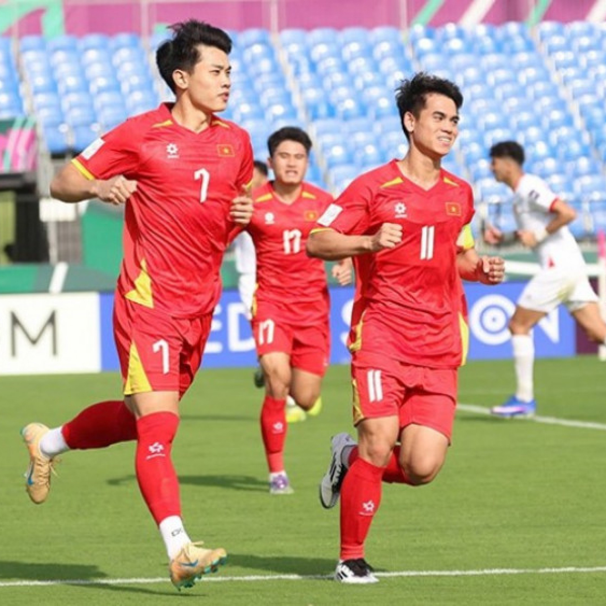  - U23 Việt Nam thắng Jordan ngày ra quân, siêu phẩm bị xà ngang từ chối