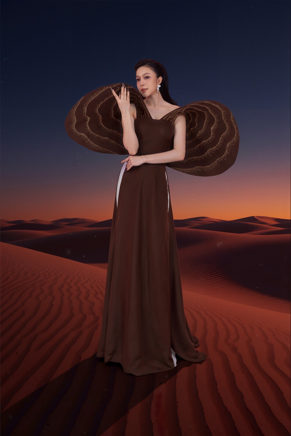 Loạt Hoa hậu đình đám “xông đất” bộ sưu tập đầu năm của NTK Duy Trần - 3