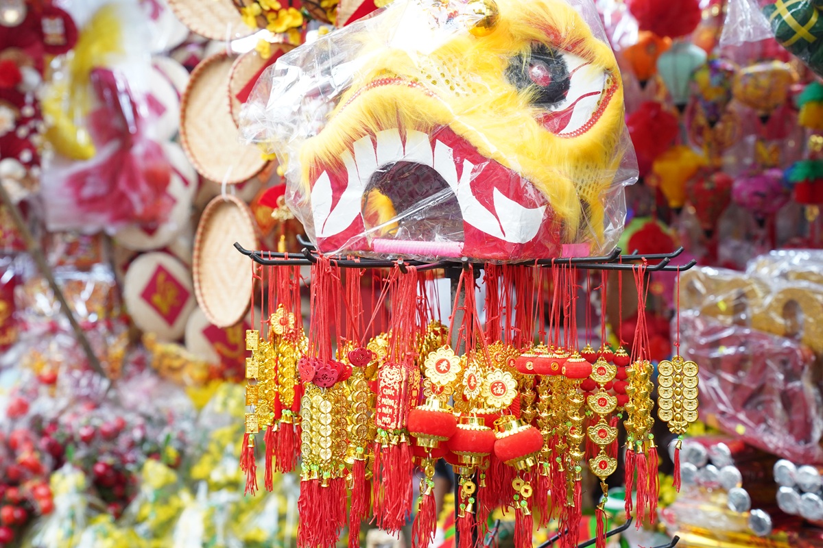 pho hai thuong lan ong ruc ro sac tet binh ngo 2026 - 4