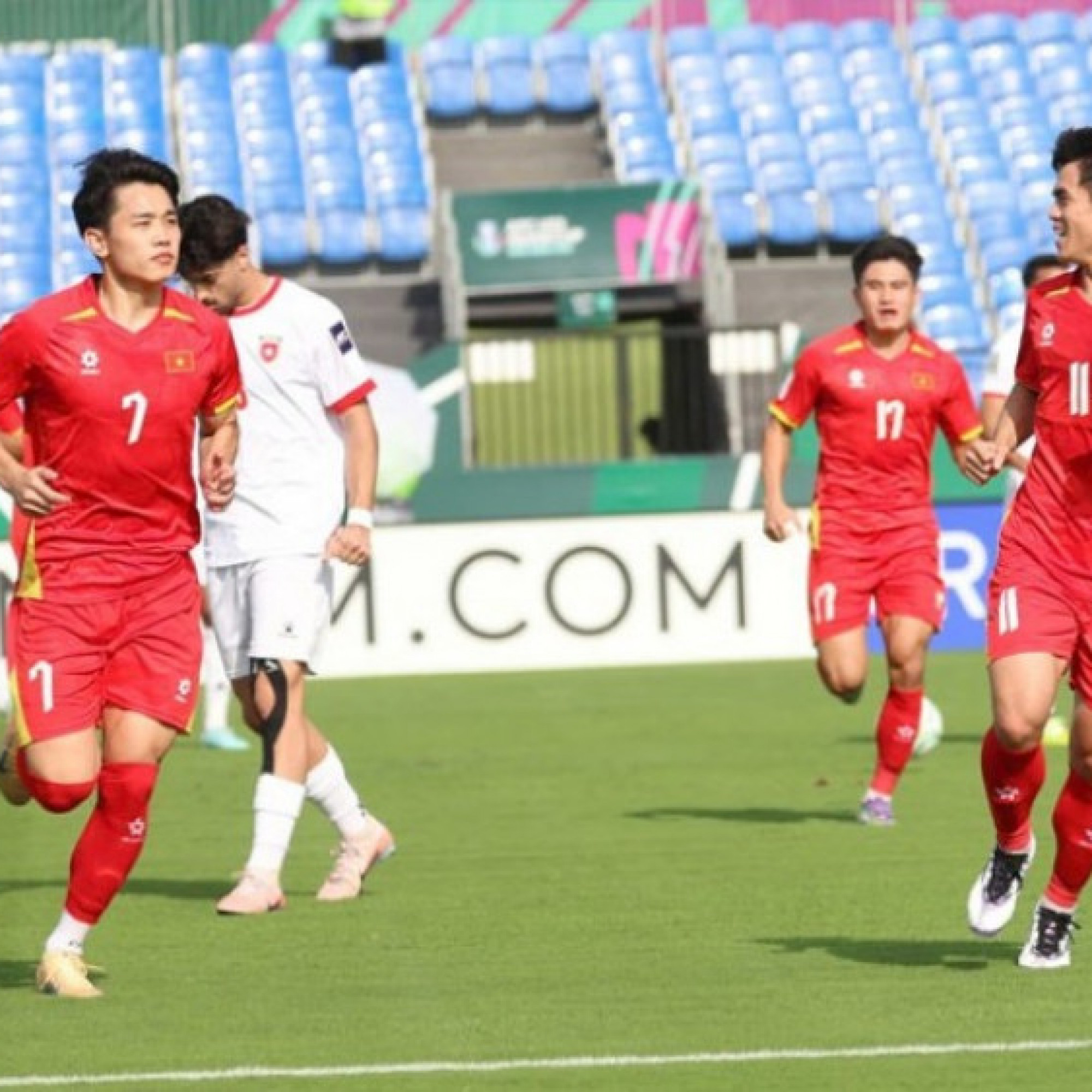  - U23 Việt Nam hạ đẹp U23 Jordan: Thầy Kim bay cao với tuyệt chiêu của Arsenal