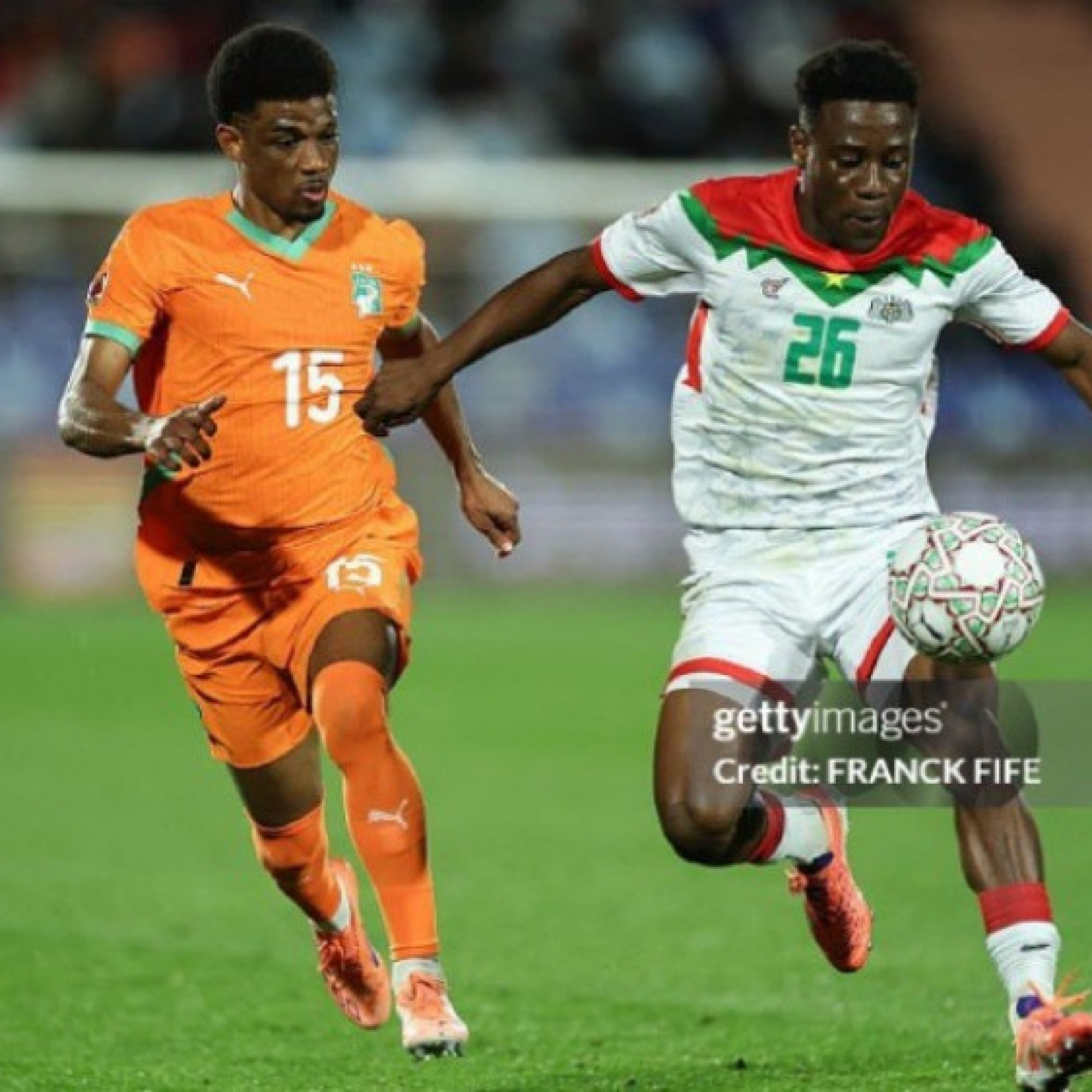  - Video bóng đá Bờ Biển Ngà - Burkina Faso: Sao MU Diallo quá hay, hẹn đấu Salah (CAN Cup)