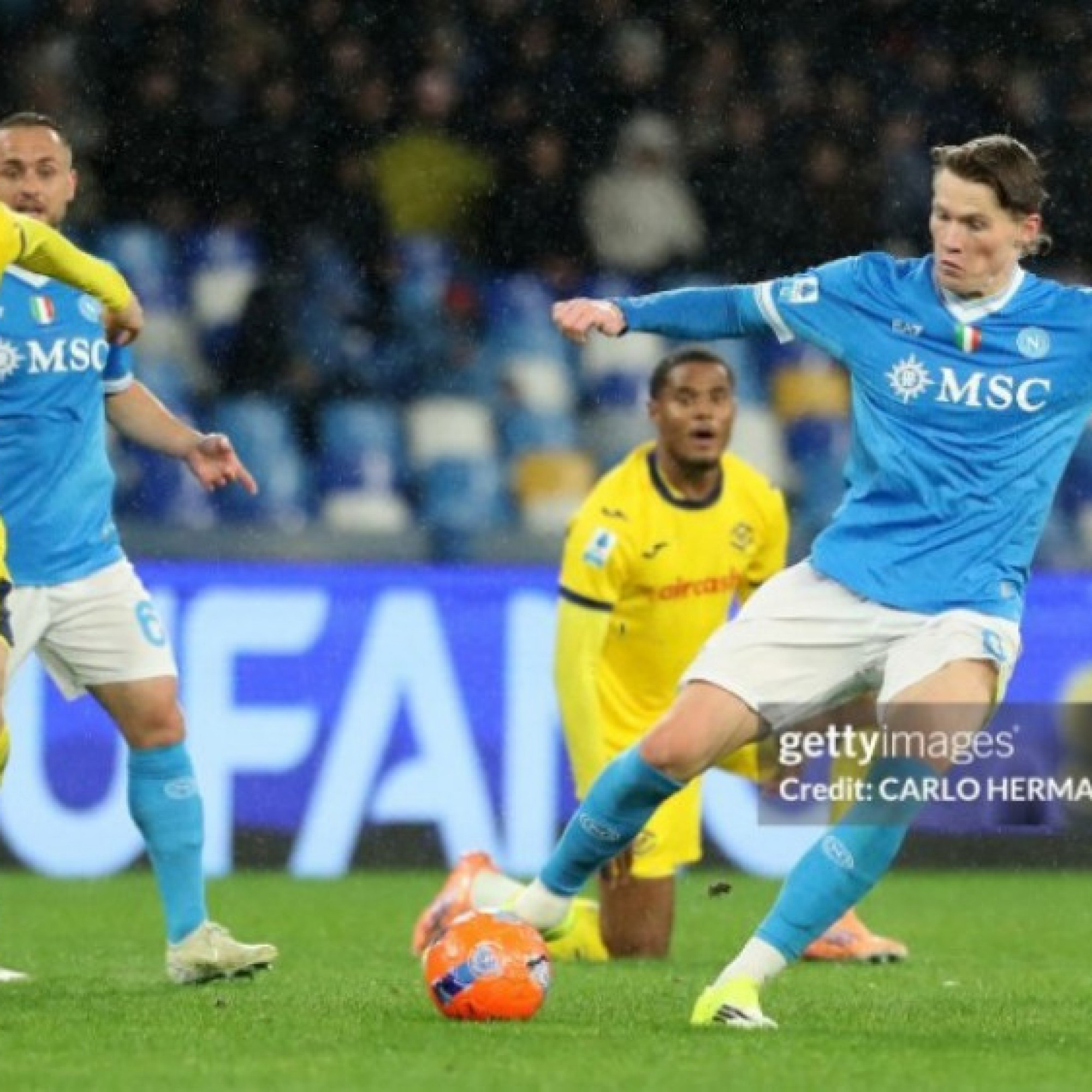  - Video bóng đá Napoli - Verona: McTominay giải nguy kịp thời (Serie A)