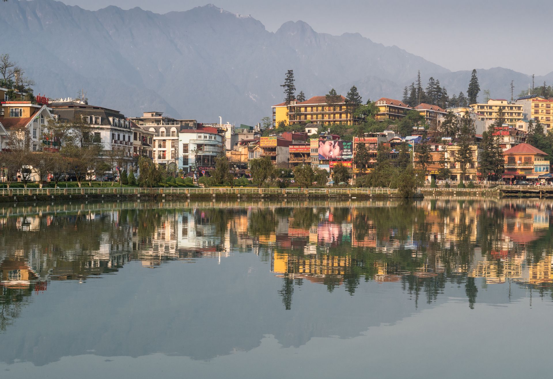 'Phố núi trong sương' là điểm đến tăng trưởng nhanh nhất châu Á - 2