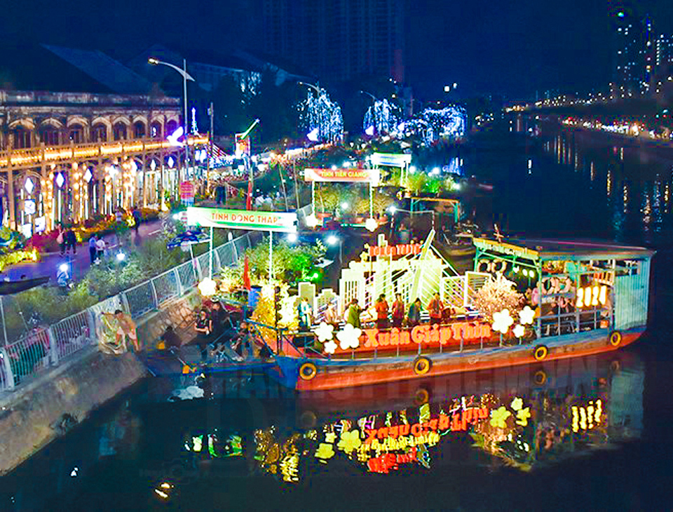 TP.HCM rộn ràng chuỗi sự kiện ‘Tết Văn hóa - Nghĩa tình’ chào Xuân Bính Ngọ - 5