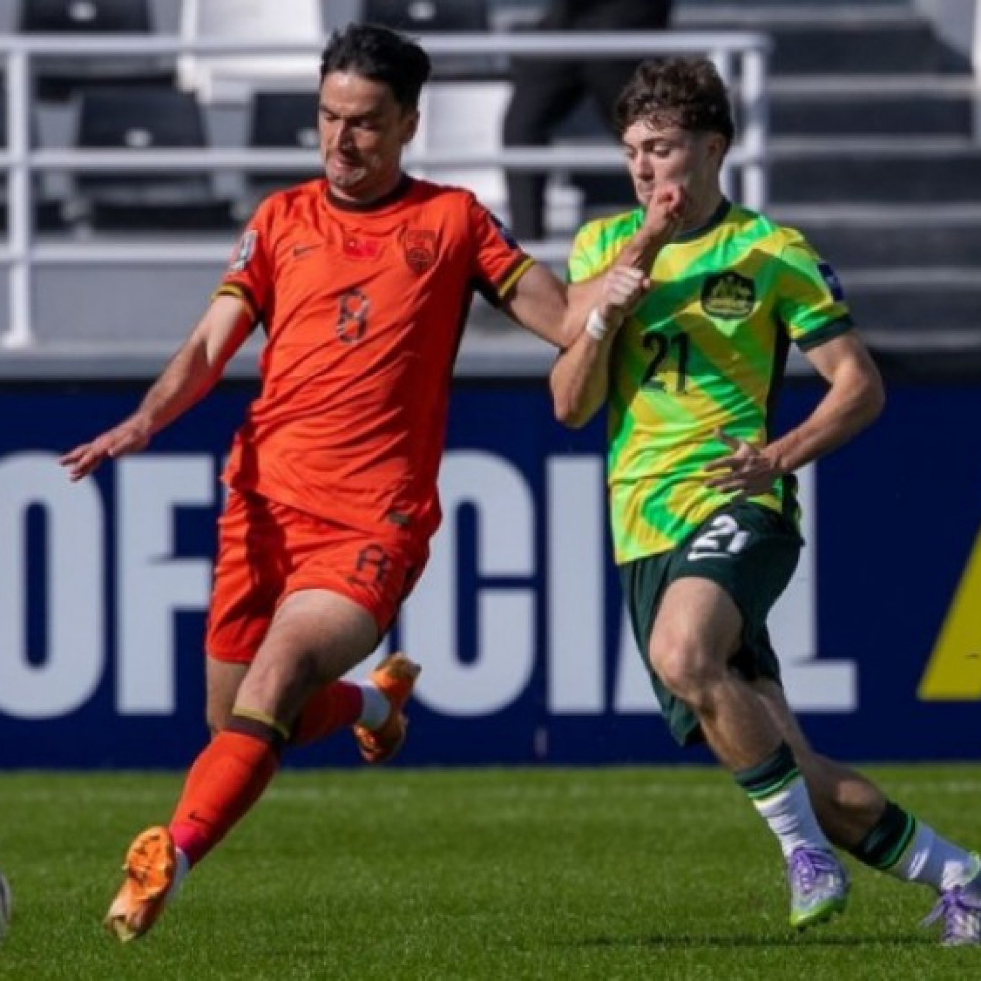  - Video bóng đá U23 Trung Quốc - U23 Australia: Bàn thắng cuối hiệp 1, mừng hụt vì VAR (U23 châu Á)