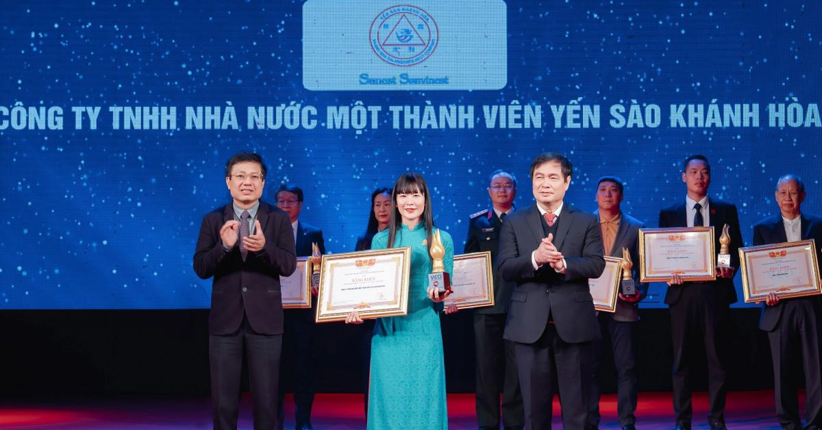 Yến sào Khánh Hòa vào Top 20 “Doanh nghiệp Văn hóa, Uy tín năm 2025” - TẠP CHÍ DU LỊCH TP. HỒ CHÍ MINH