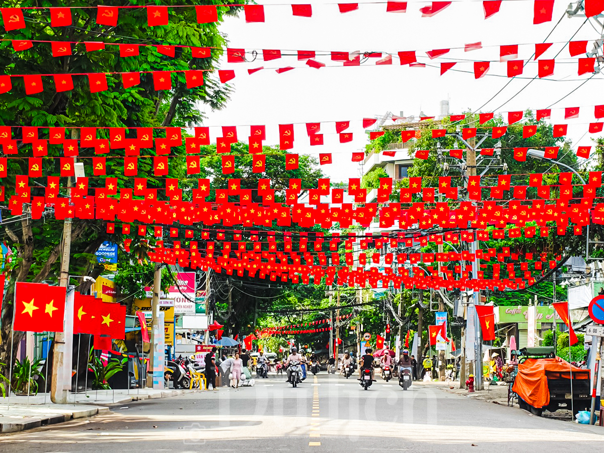 Rạng rỡ sắc thắm trên ‘Thành phố Bác’: Hành trình văn hóa chào mừng ngày hội lớn của non sông - 7