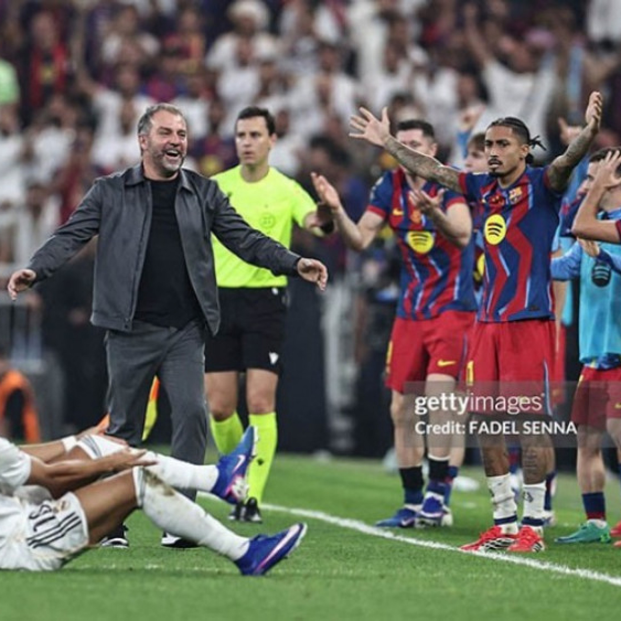  - Barca nghẹt thở hạ Real, đăng quang Siêu cúp Tây Ban Nha: HLV Flick nói gì về chiến tích?