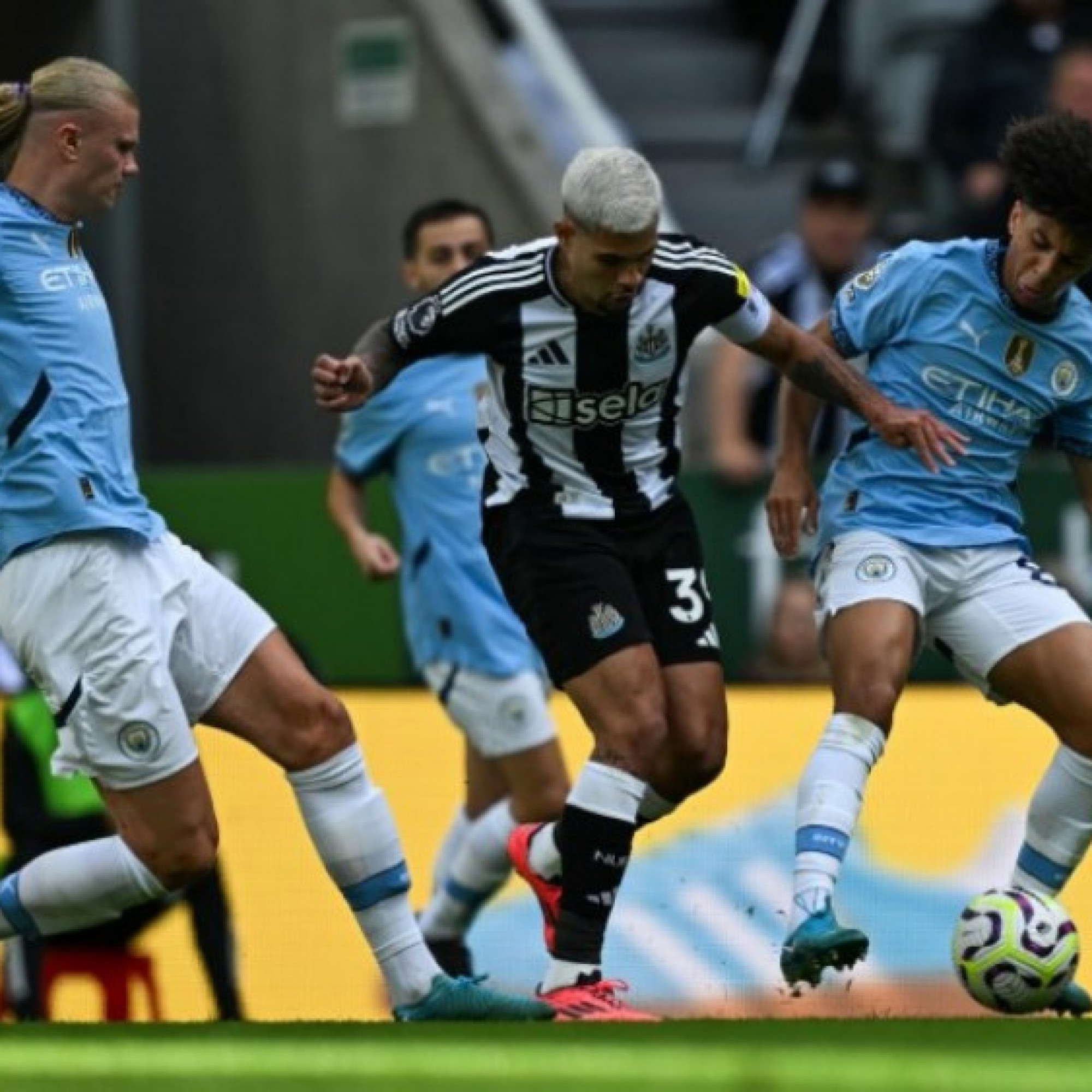  - Trực tiếp bóng đá Newcastle - Man City: Hưng phấn sau chiến thắng 10-1 (League Cup)