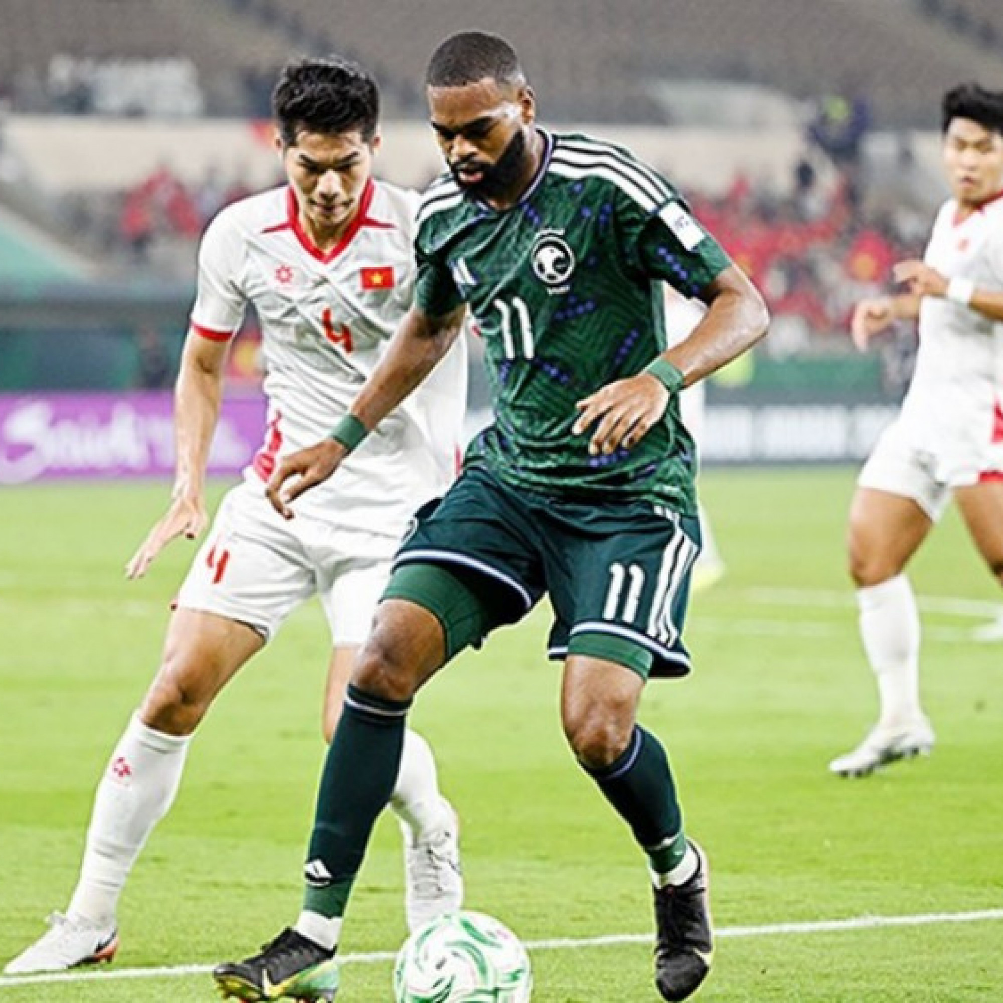  - Trung vệ Hiểu Minh khiến sao U23 Saudi Arabia bất lực, nhà có làm 70 mâm cỗ đãi người thân?