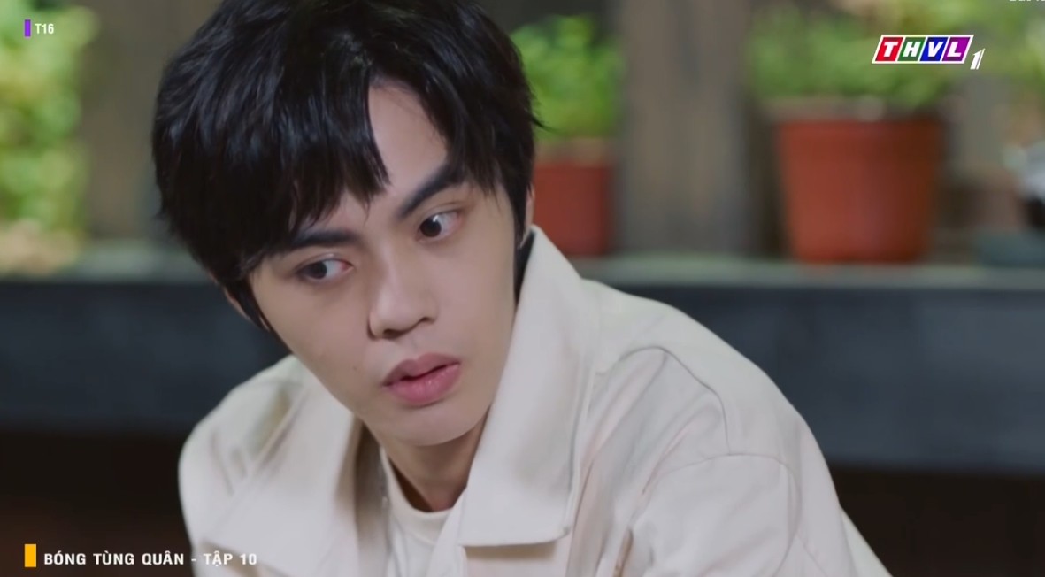 Phim “Bóng tùng quân”: Ngụy Lam và Lăng Thính tranh nhau chiếm lấy tình cảm của Hồng Tinh Tinh - 2