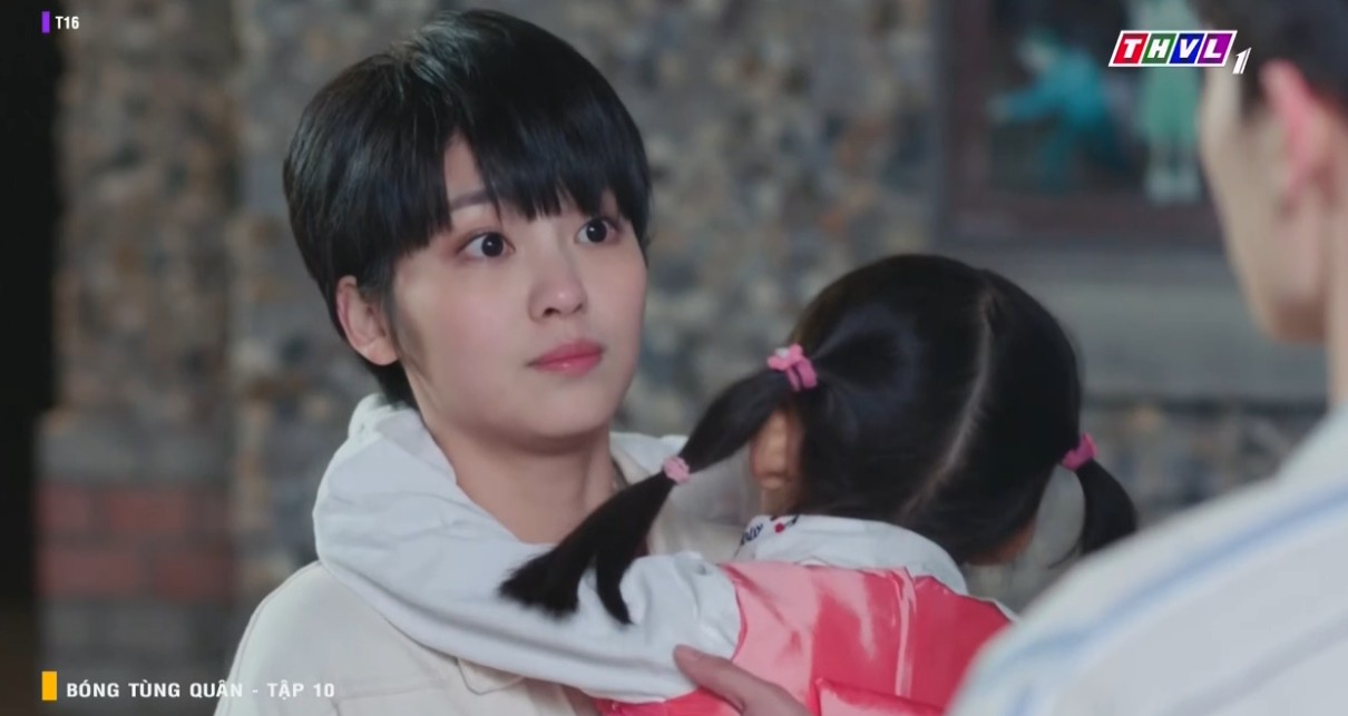 Phim “Bóng tùng quân”: Ngụy Lam và Lăng Thính tranh nhau chiếm lấy tình cảm của Hồng Tinh Tinh - 5