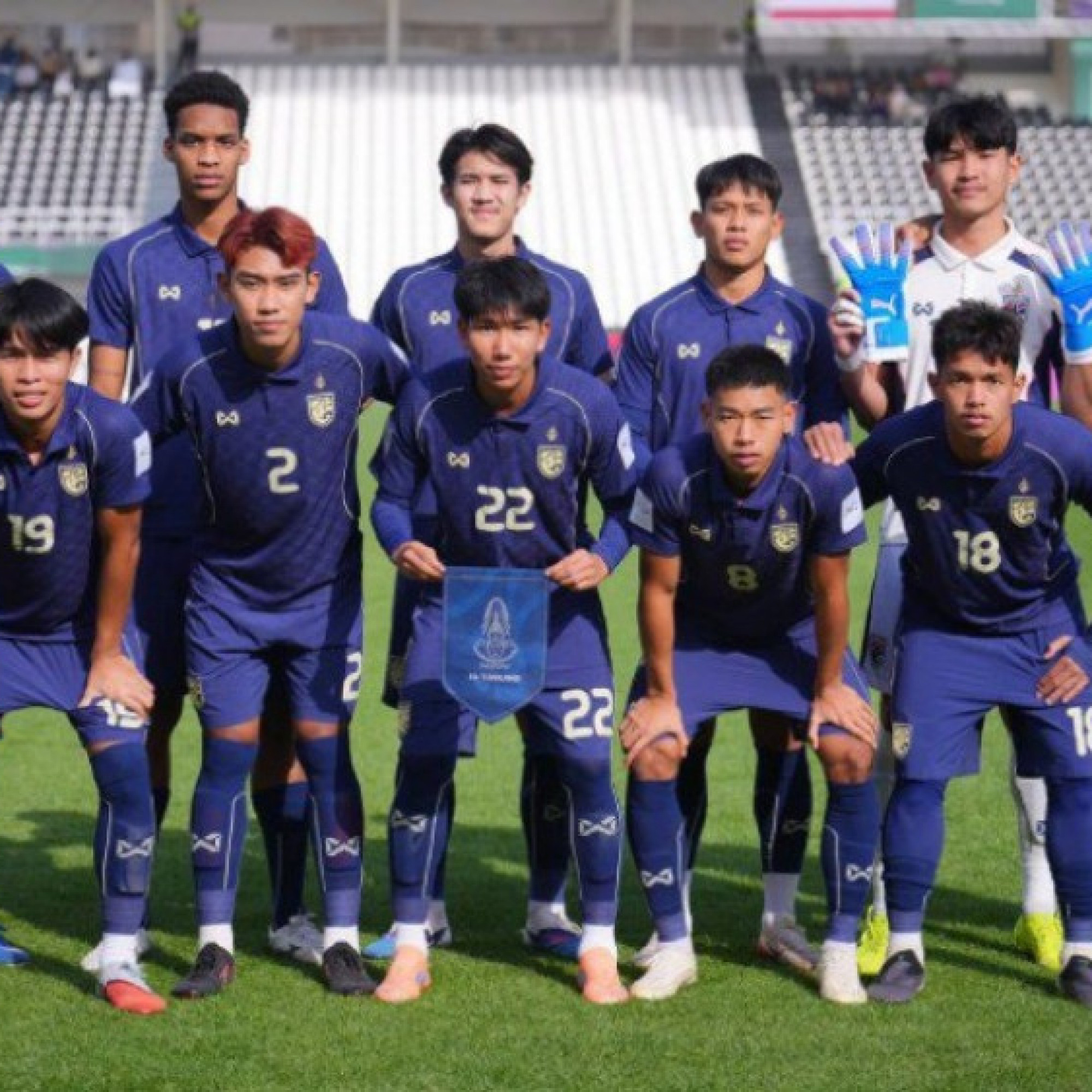  - U23 Thái Lan bị fan chỉ trích: Đừng xấu hổ vì thua kém Việt Nam, rồi sẽ quen thôi!