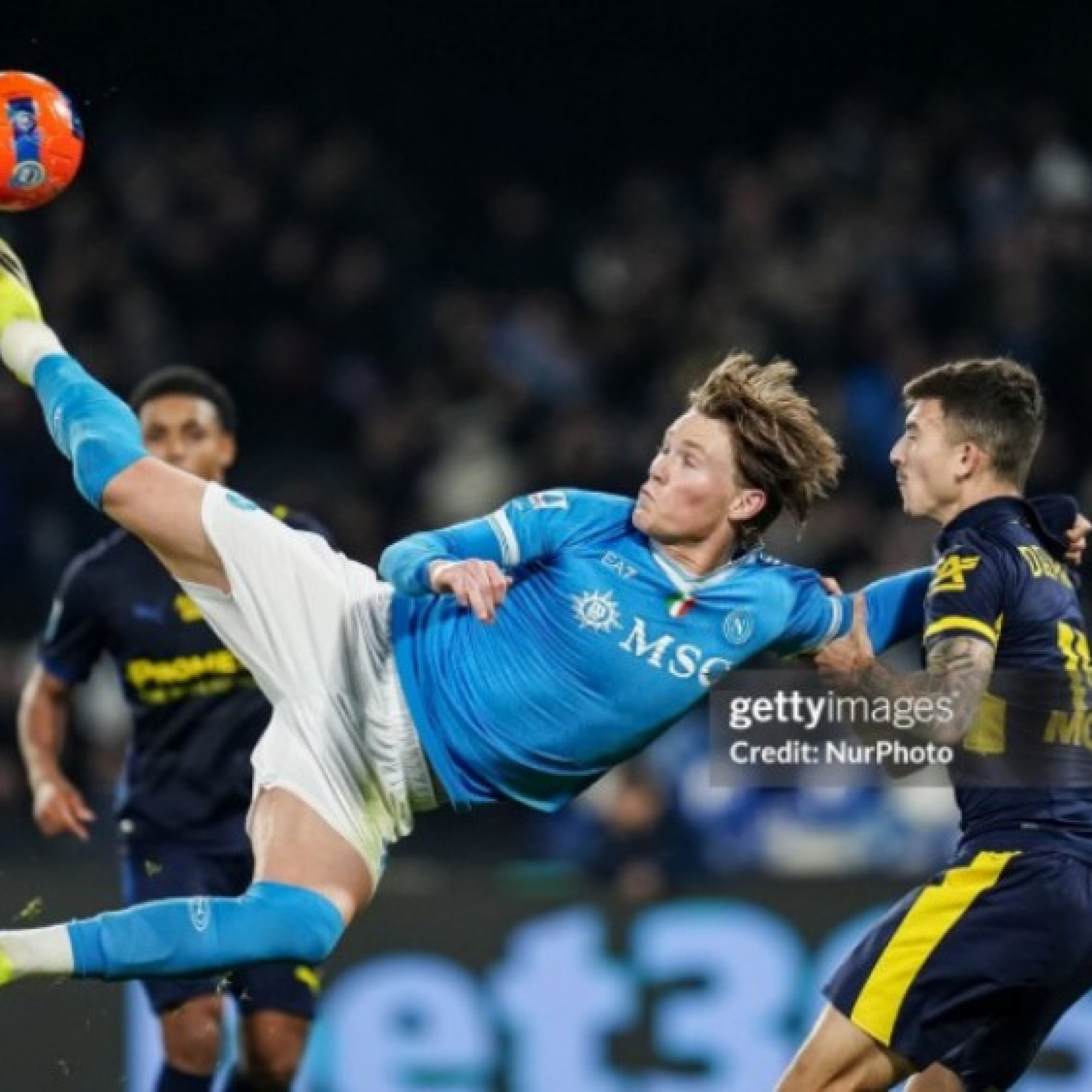  - Video bóng đá Napoli - Parma: Cay đắng VAR, McTominay mất bàn thắng (Serie A)