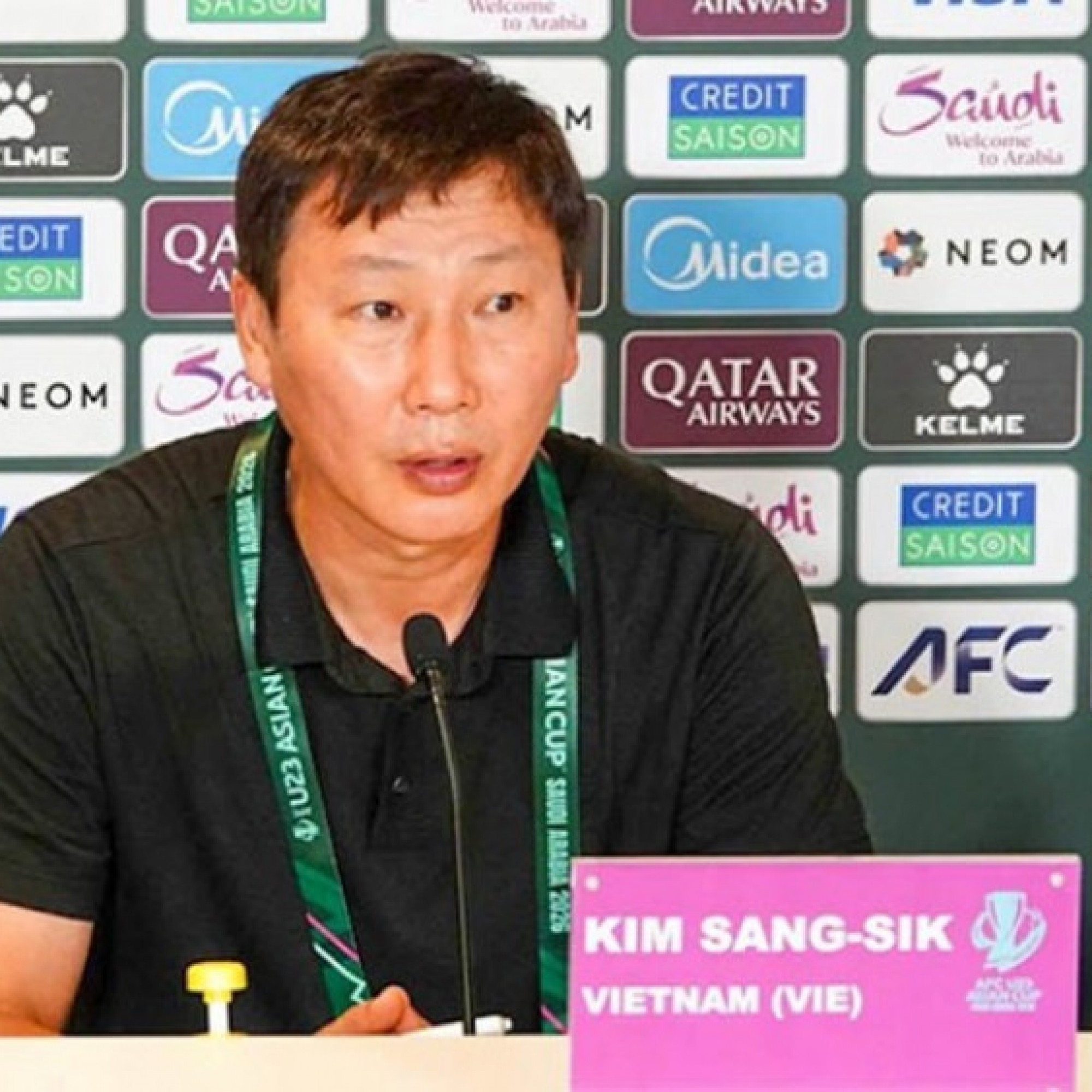  - Trực tiếp họp báo U23 Việt Nam đấu U23 UAE: HLV Kim Sang Sik hé lộ thông tin quan trọng