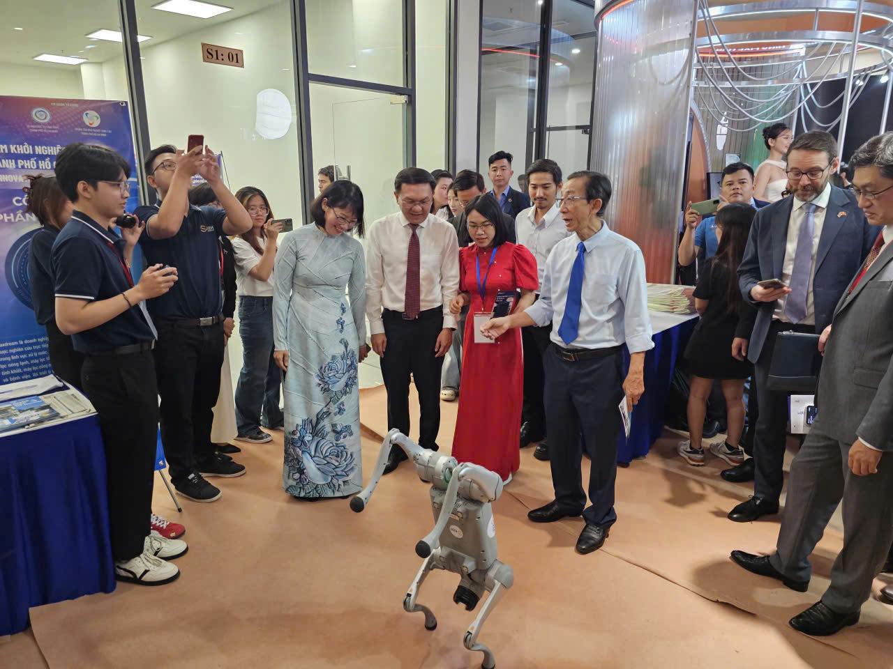 TP.HCM ra mắt 'ngôi nhà chung' SiHub: Điểm tựa cho hệ sinh thái đổi mới sáng tạo - 5