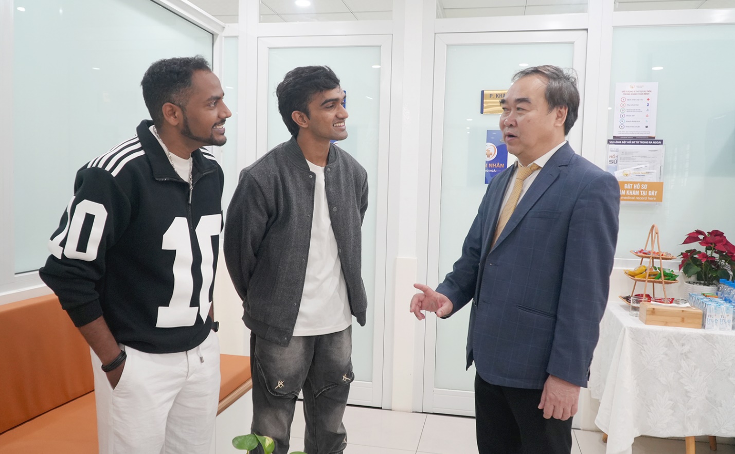 benh vien tu nhan dau tien o quang ngai du dieu kien chua benh cho nguoi nuoc ngoai - 4