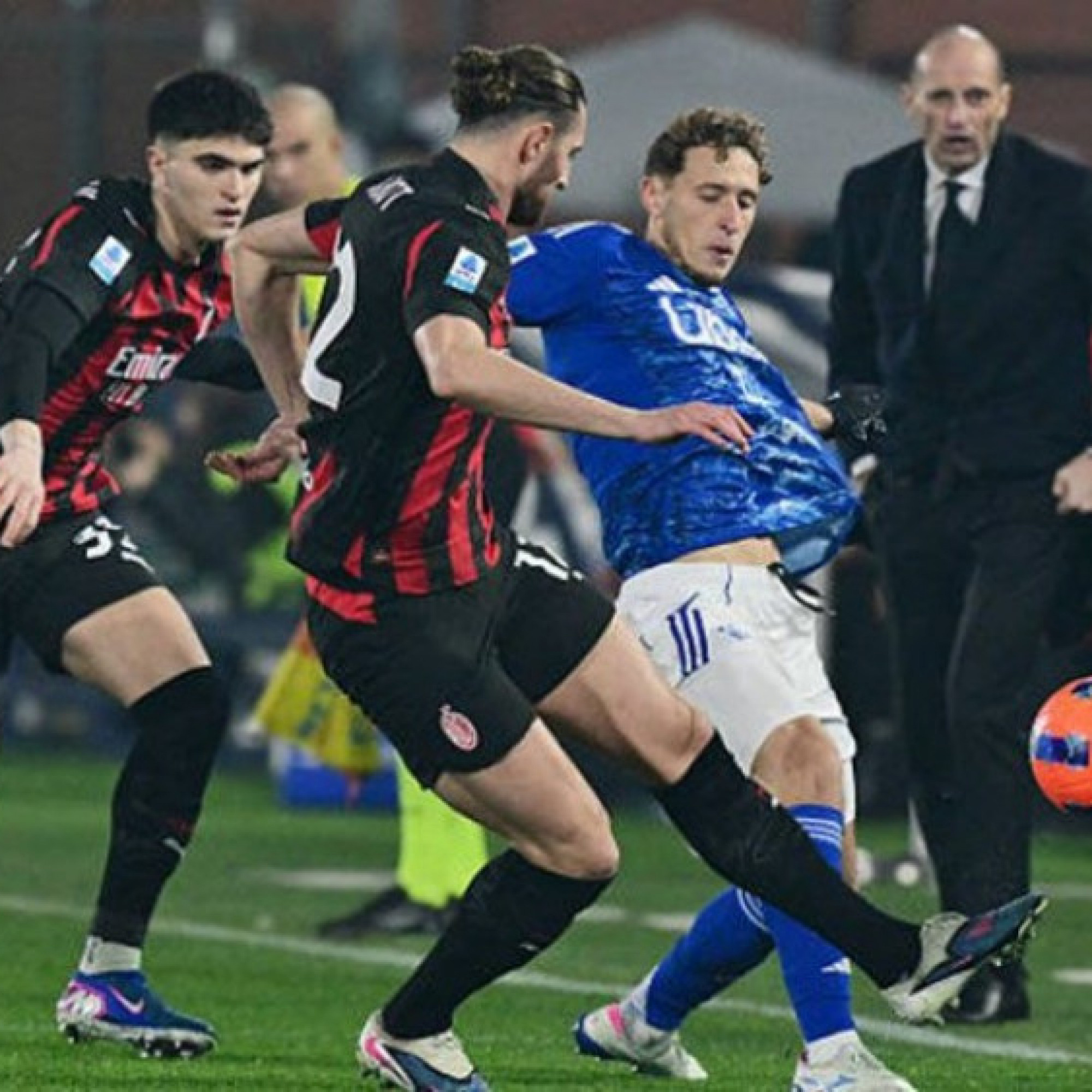  - Kết quả bóng đá Como - AC Milan: Chịu trận hiệp 1, vận may penalty (Serie A)