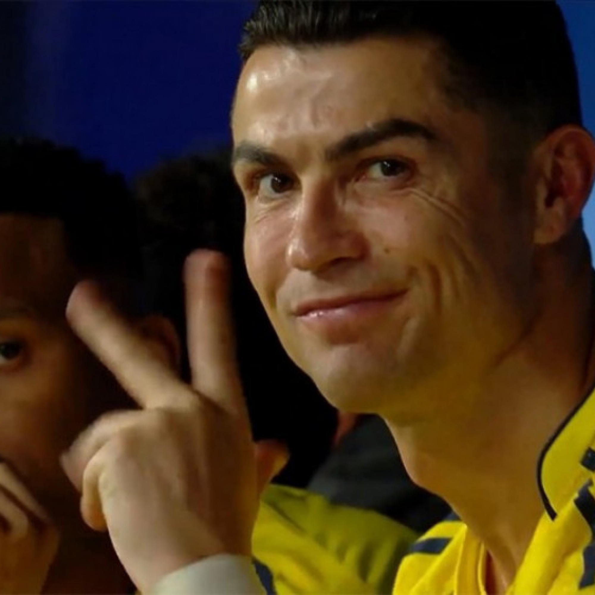  - Ronaldo đối mặt án phạt treo giò 4 trận, CĐV Al Nassr kêu gọi bán gấp