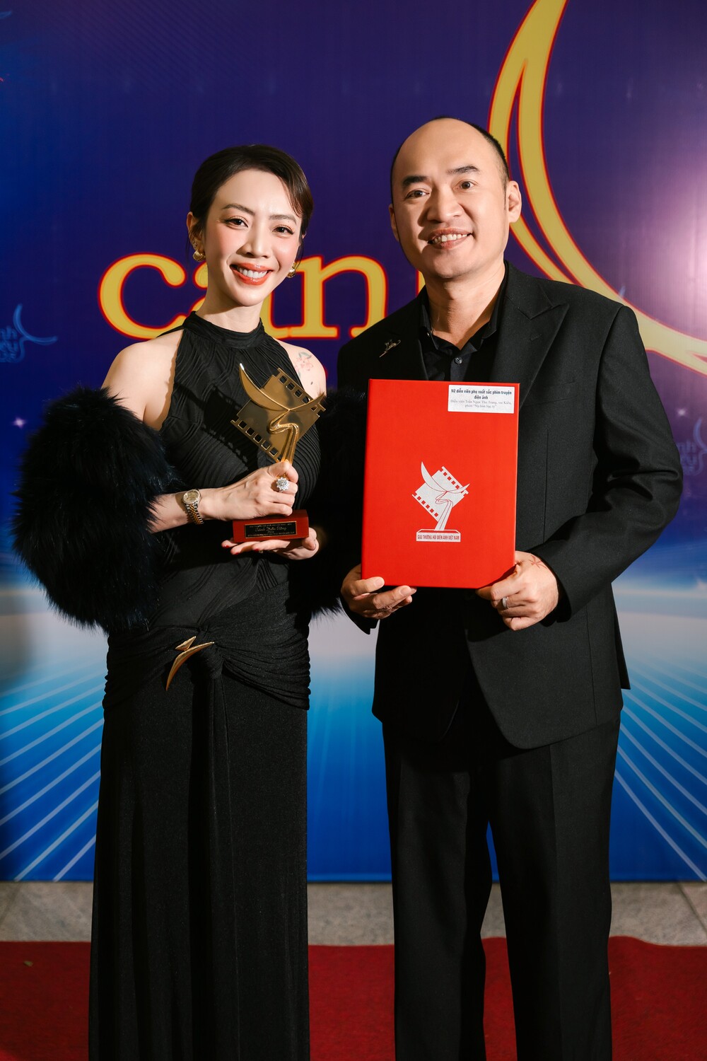 Thu Trang nói gì khi nhận giải Cánh diều vàng 2025? - 3