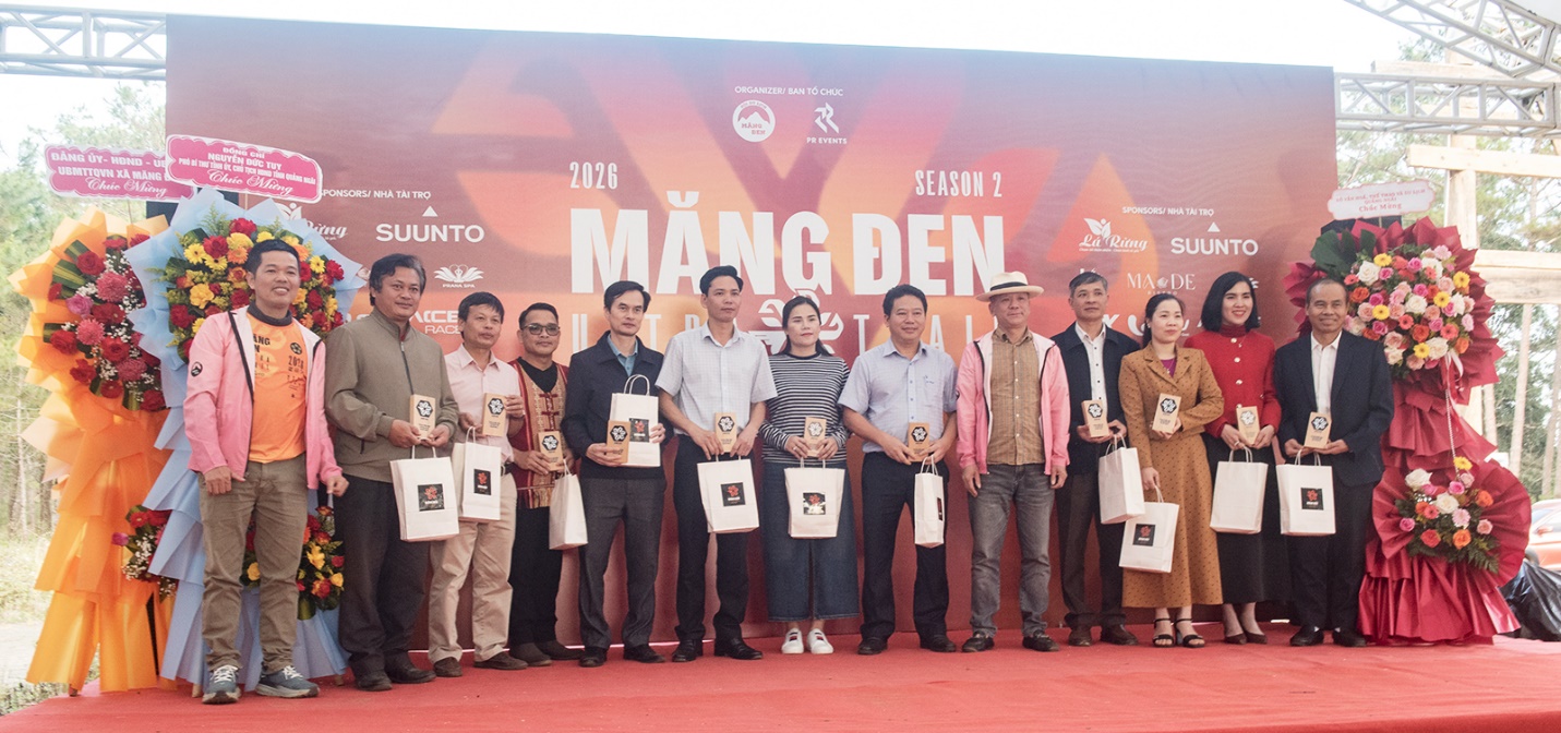 800 van dong vien tham gia giai chay dia hinh mang den ultra trail 2026 - 4