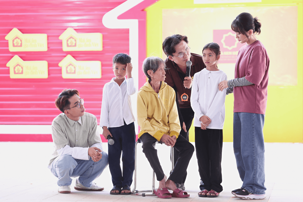 Hơn nửa tỷ đồng được trao đến các em nhỏ mồ côi trong tập 169 chương trình Mái ấm gia đình Việt - 3