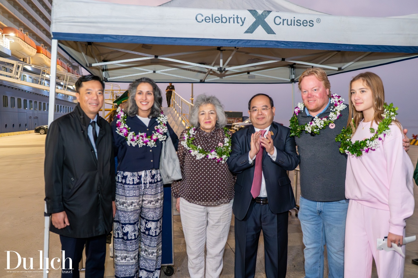 Sôi động tàu biển quốc tế đến du lịch Quảng Ninh - 1