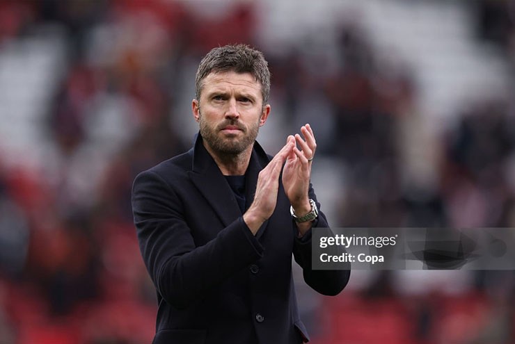 Carrick muốn "bình thường hóa" chiến thắng Man City, sao MU may mắn thoát thẻ đỏ - 1