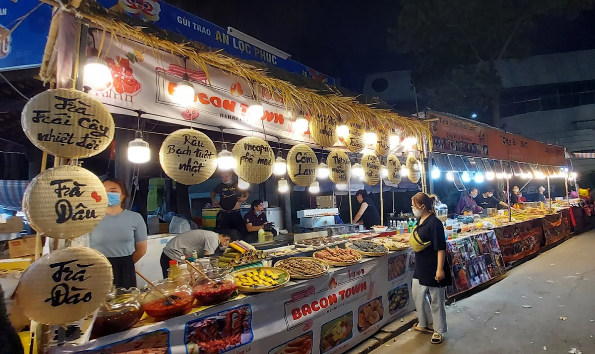 Hội hoa xuân TP.HCM Tết Bính Ngọ 2026 khai mạc sớm, hứa hẹn không gian check-in mới lạ - 2