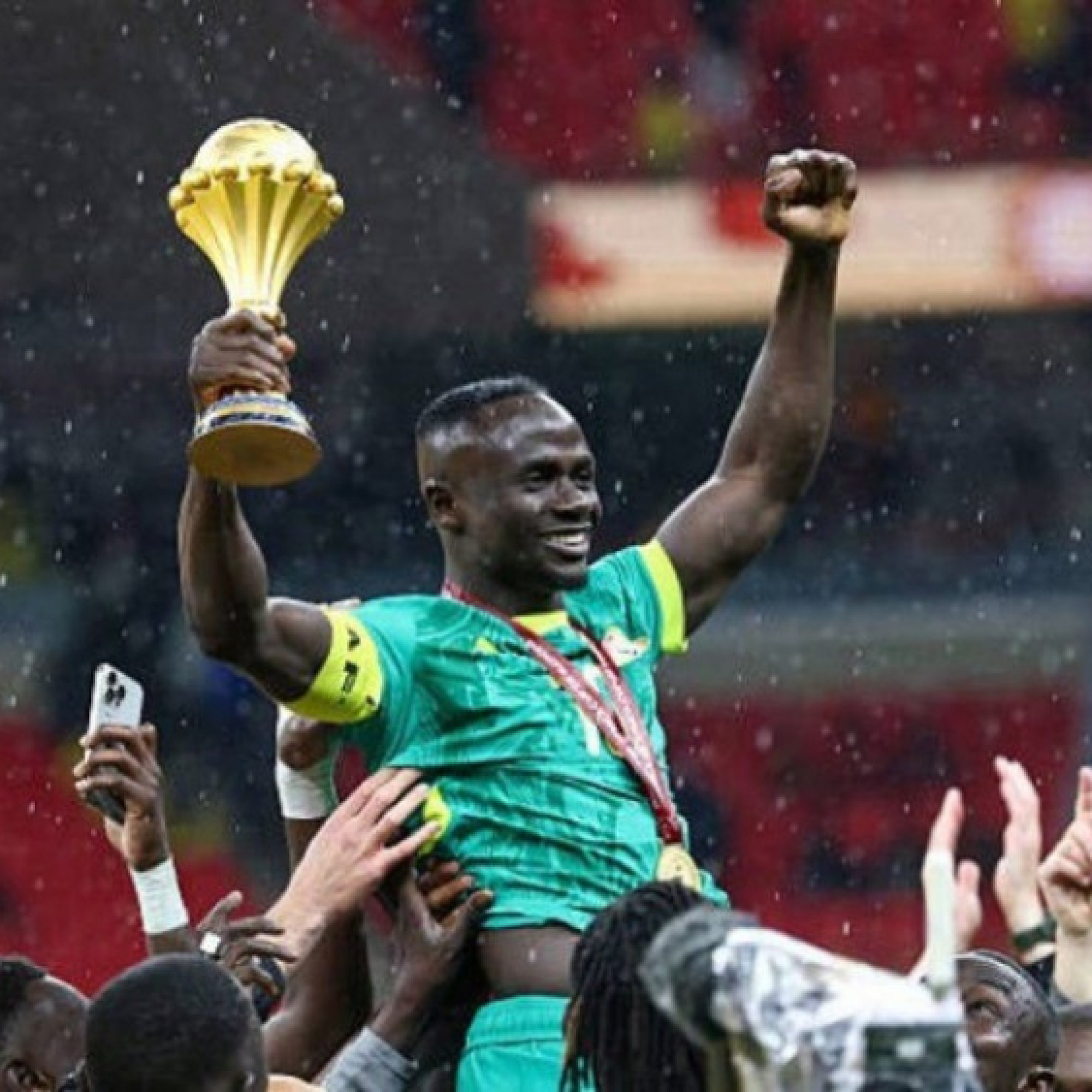  - Hỗn loạn chung kết CAN Cup: Senegal bỏ trận vì tố bị xử ép, SAO Real đá 11m tệ nhất lịch sử