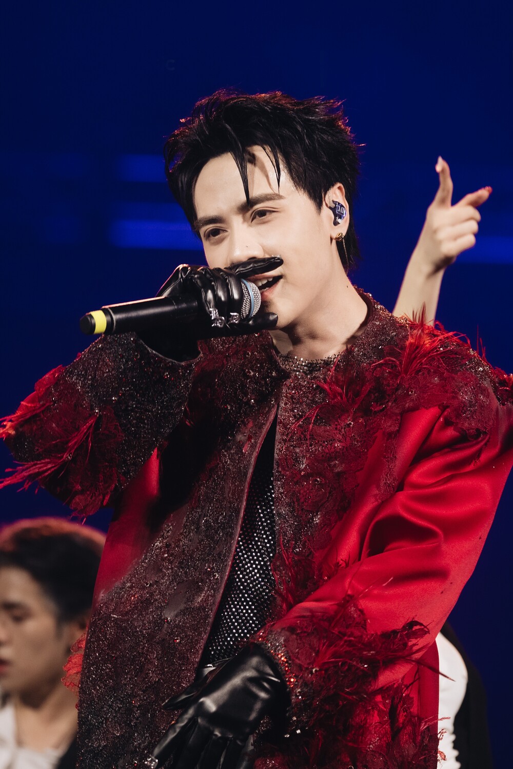 HIEUTHUHAI báo tin album mới, Phùng Khánh Linh – JSOL – Low G – RHYDER – Quang Hùng MasterD bùng nổ tại GENfest Hà Nội - 2