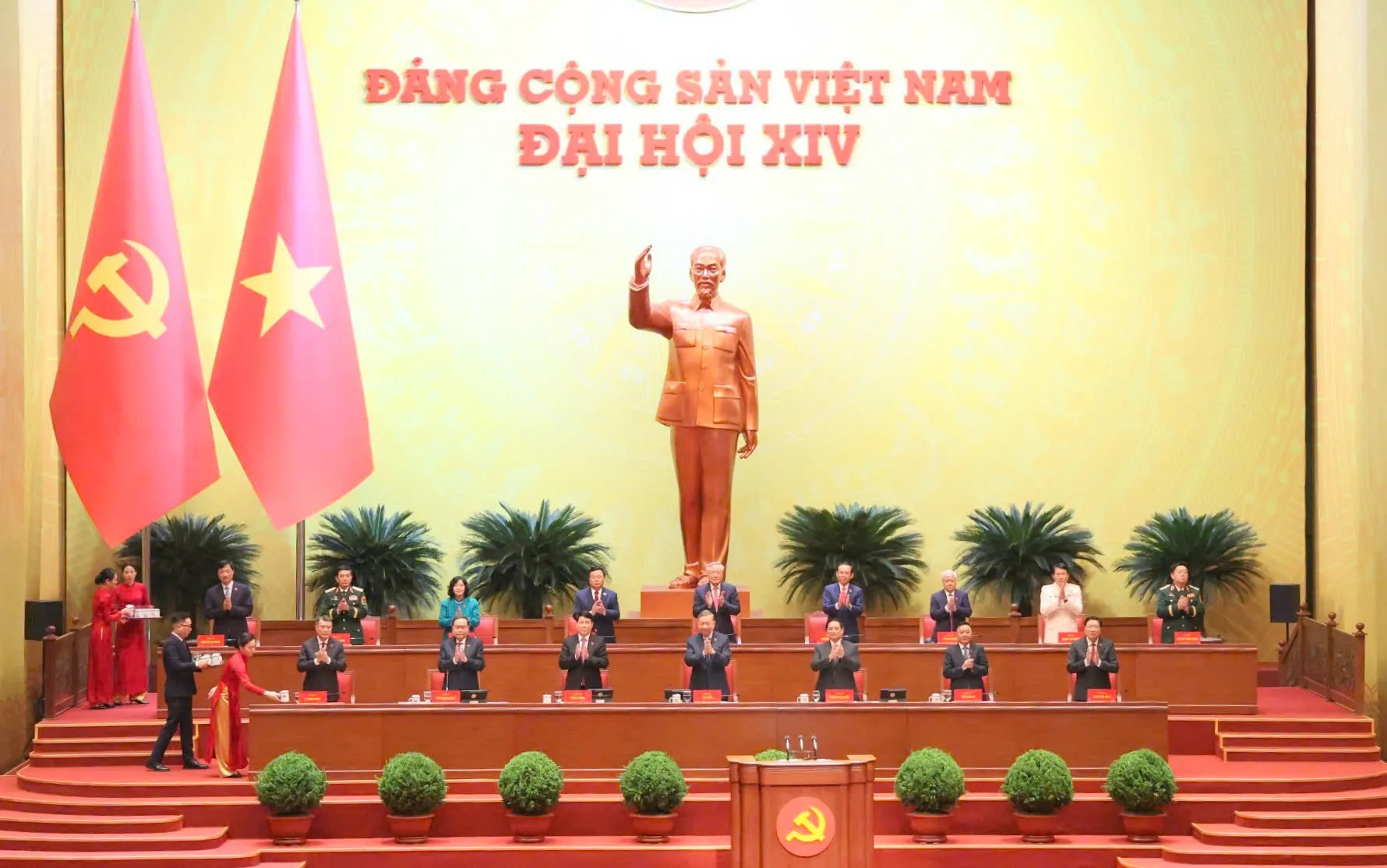 Đại hội Đảng lần thứ XIV họp phiên trù bị với 1.586 đại biểu - 2