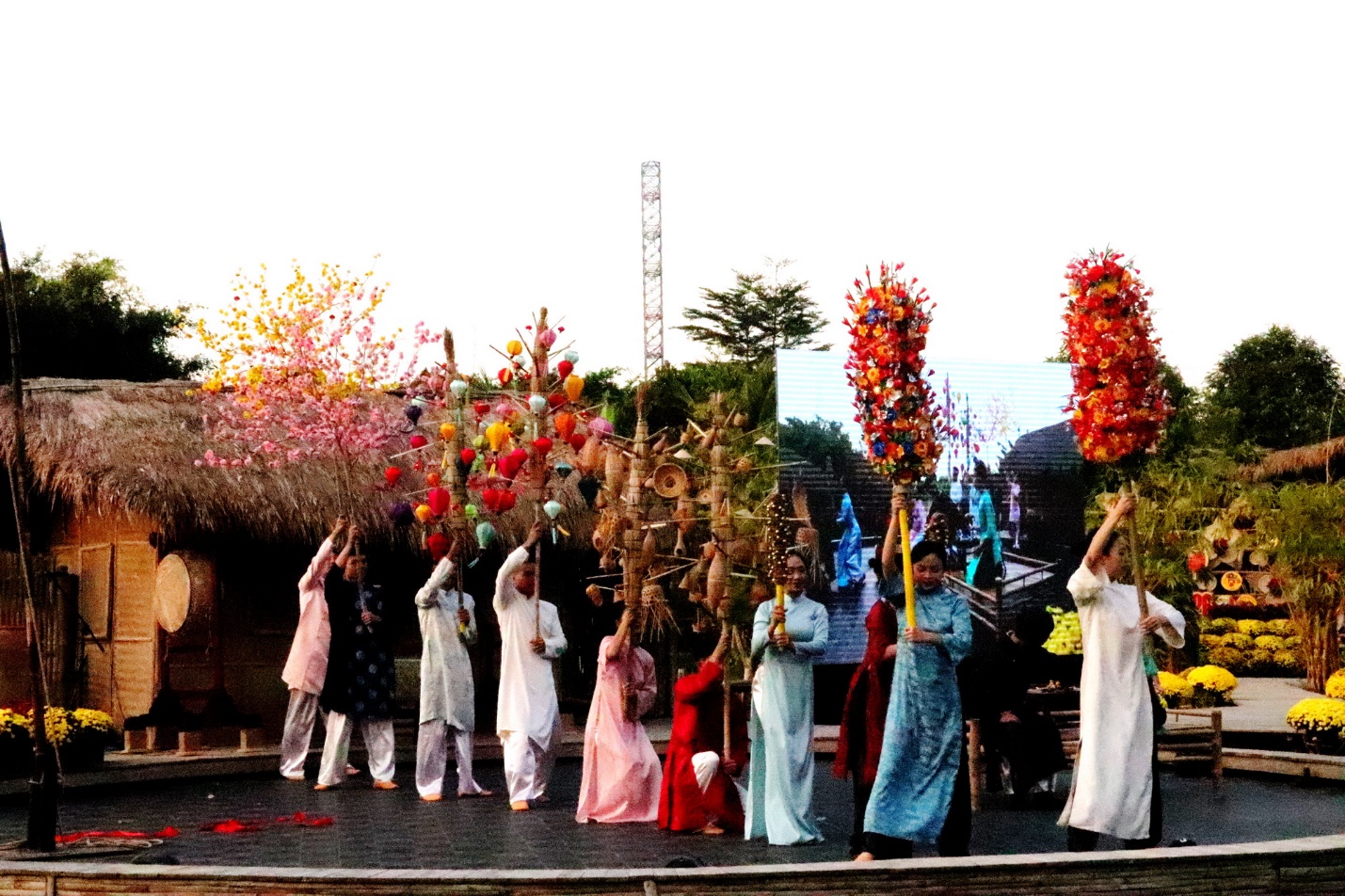 Lễ hội Tết xưa: Chuyến trở về ký ức Tết Việt - 4