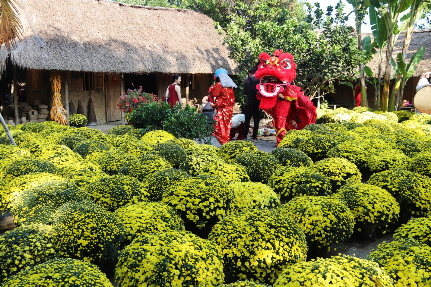 Lễ hội Tết xưa: Chuyến trở về ký ức Tết Việt - 1